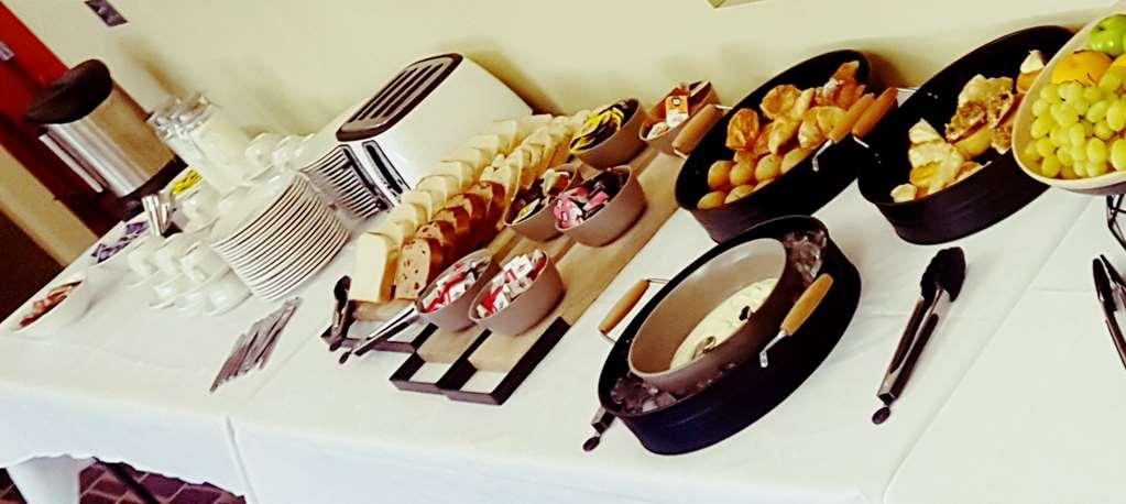 Boomerang Hotel Lavington Quarto foto
