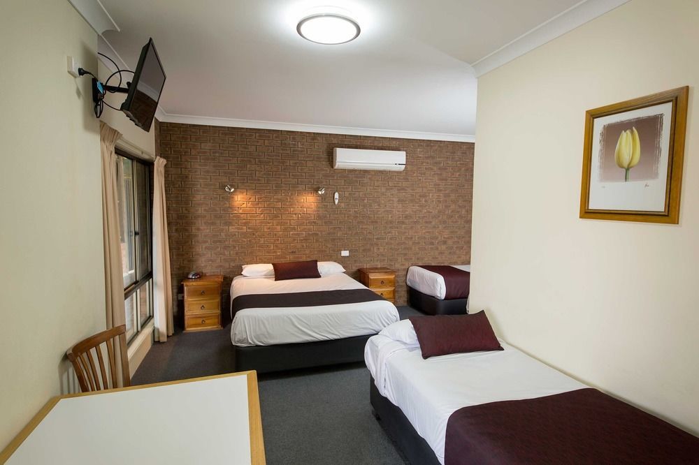 Boomerang Hotel Lavington Exterior foto